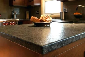 Granitt benkeplate til kjøkken – slitesterk, vakker og unik