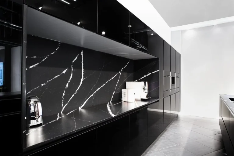 moderne-benkeplate-sort-marmor-svart-stein-easystone-silestone-hotell-design-eternal-marquina3