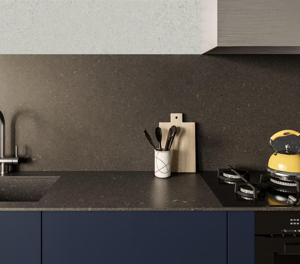 Brass relish – Silestone